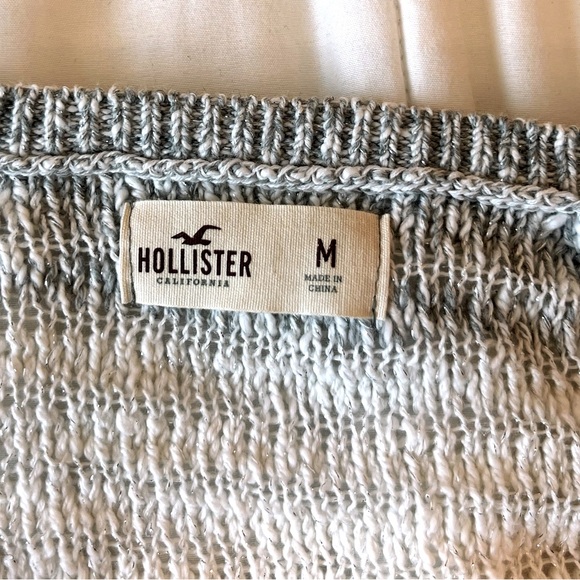 Hollister Grey & White Sweater. Size Medium. In Brand New Condition - Picture 2 of 5